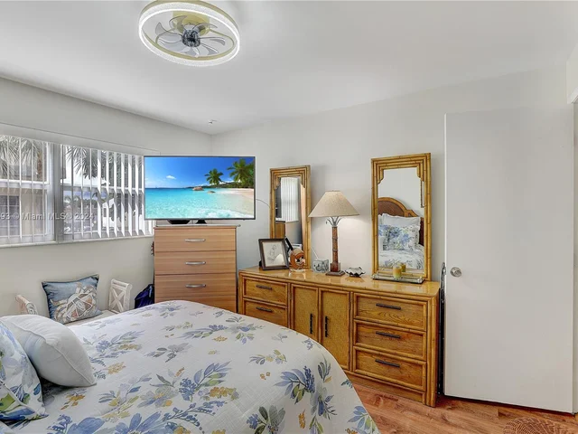 2870 NE 14th St Cswy # 203C, Pompano Beach FL 33062