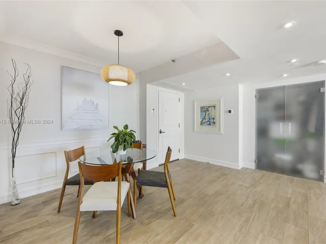 20191 E Country Club Dr # 2704, Aventura FL 33180