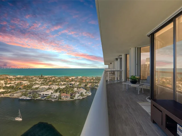 20191 E Country Club Dr # 2704, Aventura FL 33180