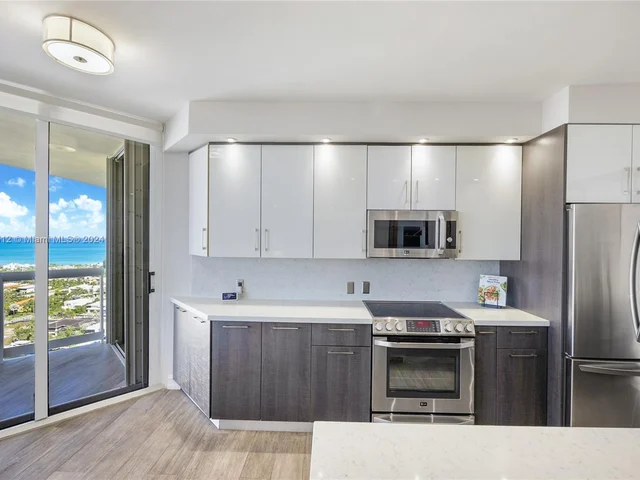 20191 E Country Club Dr # 2704, Aventura FL 33180