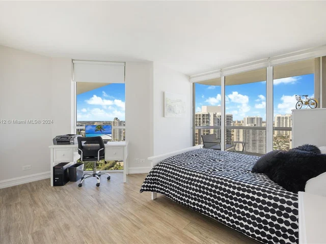 20191 E Country Club Dr # 2704, Aventura FL 33180