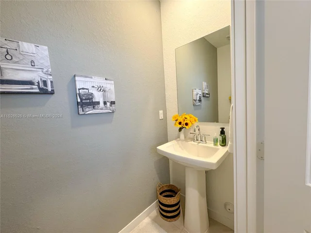 1714 SE 9th Ave, Homestead FL 33034