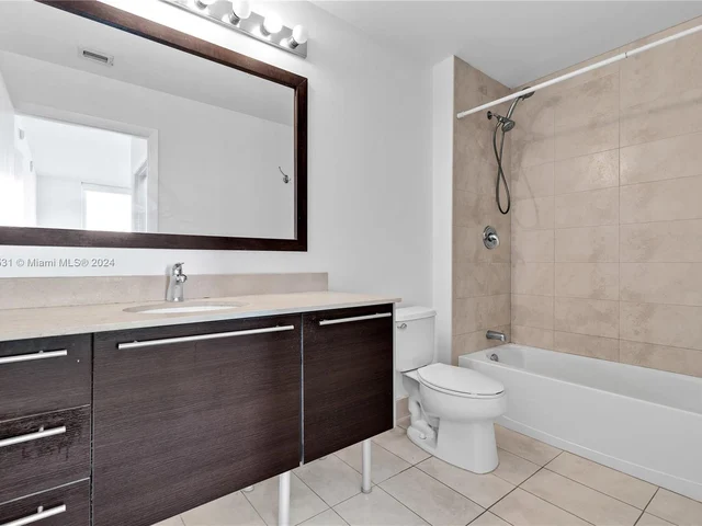 1900 N Bayshore Dr # 1801, Miami FL 33132