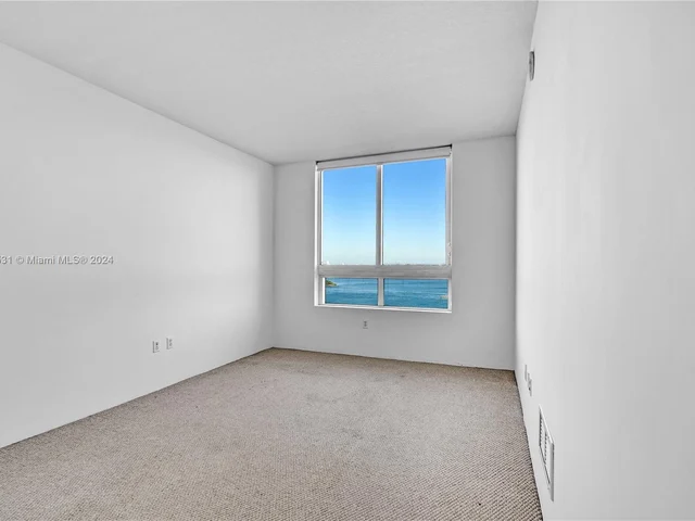 1900 N Bayshore Dr # 1801, Miami FL 33132