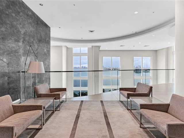 1900 N Bayshore Dr # 1801, Miami FL 33132