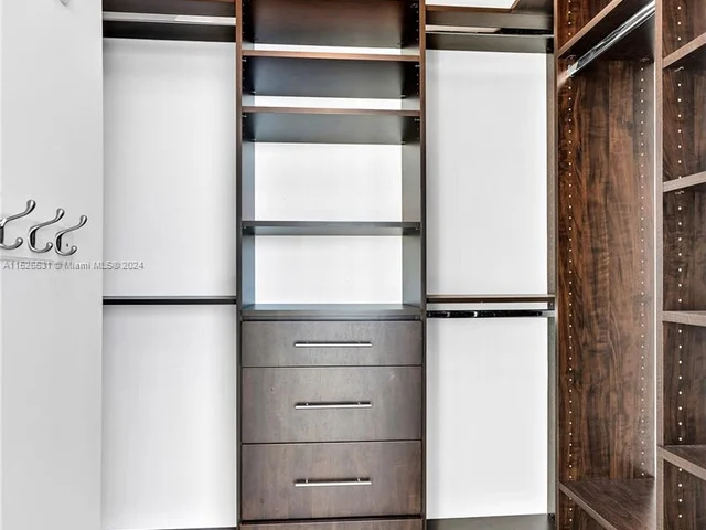 1900 N Bayshore Dr # 1801, Miami FL 33132