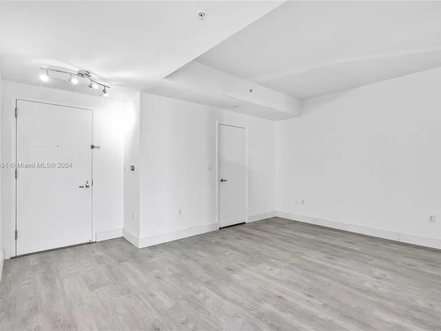 1900 N Bayshore Dr # 1801, Miami FL 33132