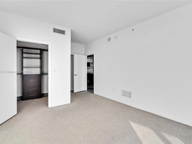 1900 N Bayshore Dr # 1801, Miami FL 33132