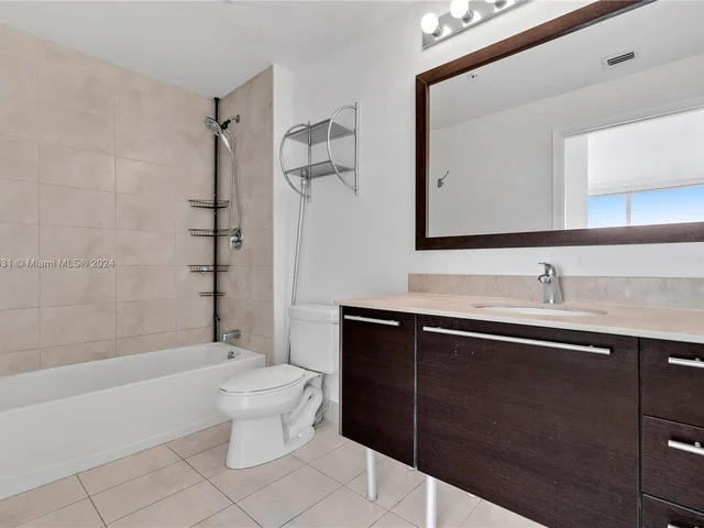 1900 N Bayshore Dr # 1801, Miami FL 33132