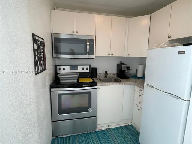 7904 West Dr # 509, North Bay Village FL 33141