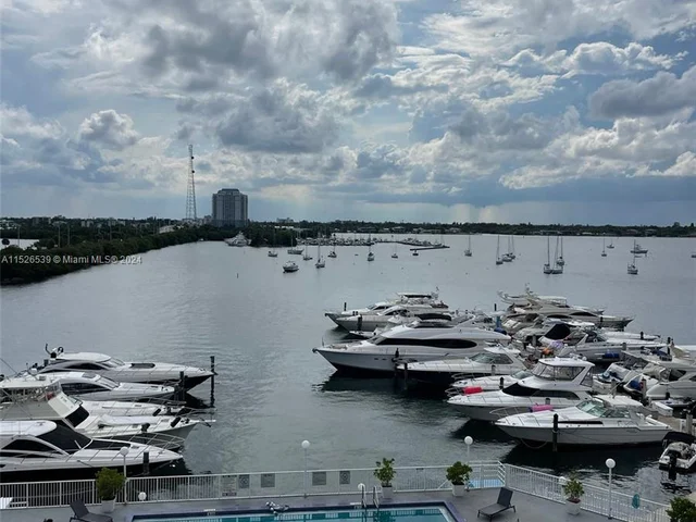 7904 West Dr # 509, North Bay Village FL 33141