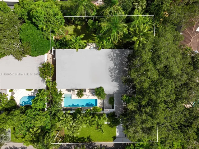 5001 SW 76th St, Miami FL 33143