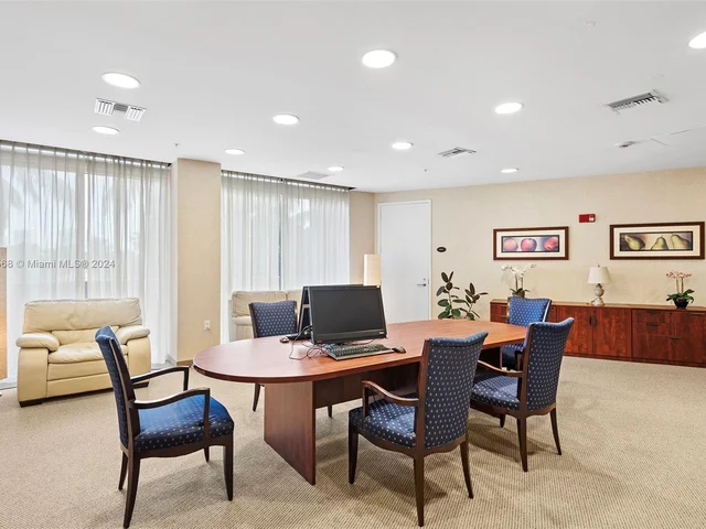 19501 W Country Club Dr # 715, Aventura FL 33180