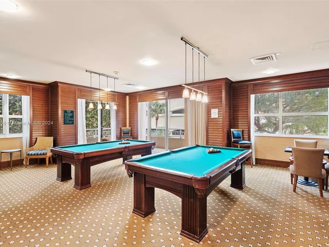 19501 W Country Club Dr # 715, Aventura FL 33180