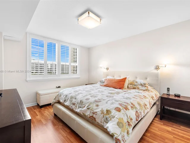 19501 W Country Club Dr # 715, Aventura FL 33180