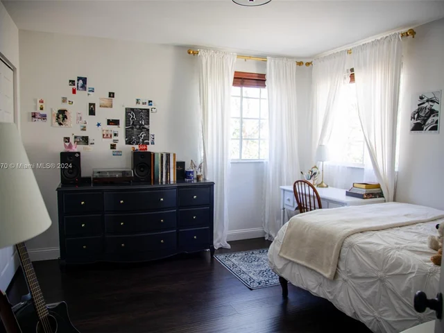 780 Verona Lake Dr # 780, Weston FL 33326