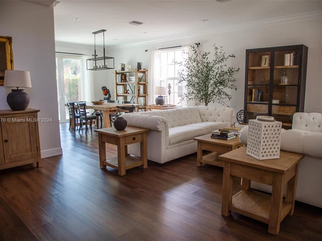 780 Verona Lake Dr # 780, Weston FL 33326