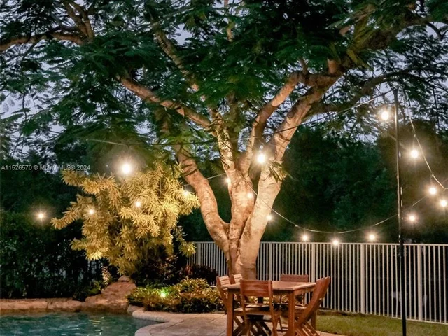 780 Verona Lake Dr # 780, Weston FL 33326