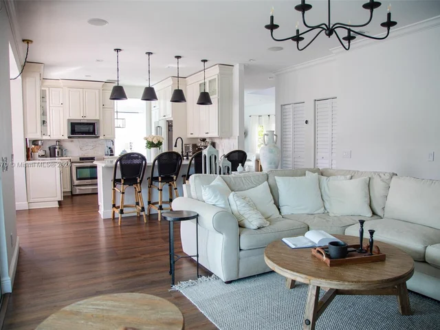 780 Verona Lake Dr # 780, Weston FL 33326