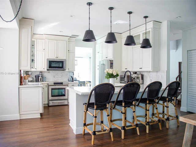 780 Verona Lake Dr # 780, Weston FL 33326