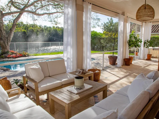 780 Verona Lake Dr # 780, Weston FL 33326