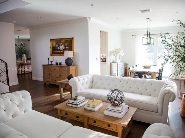 780 Verona Lake Dr # 780, Weston FL 33326