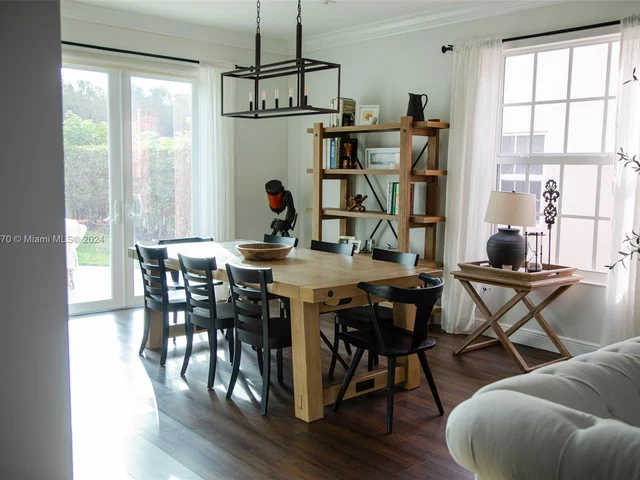 780 Verona Lake Dr # 780, Weston FL 33326