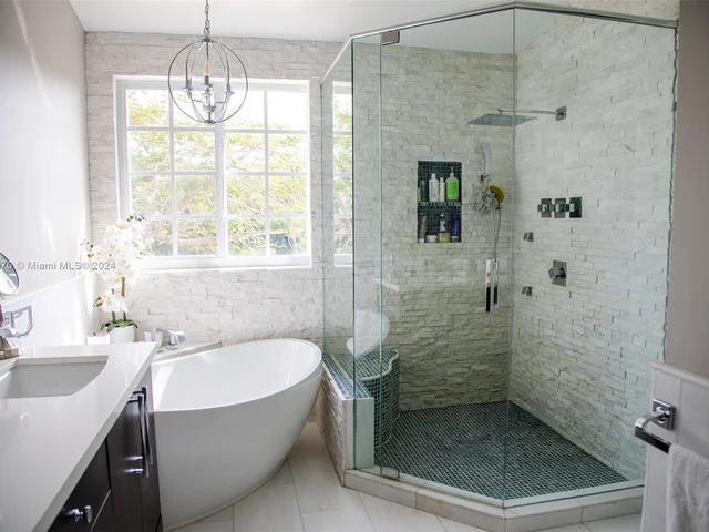 780 Verona Lake Dr # 780, Weston FL 33326