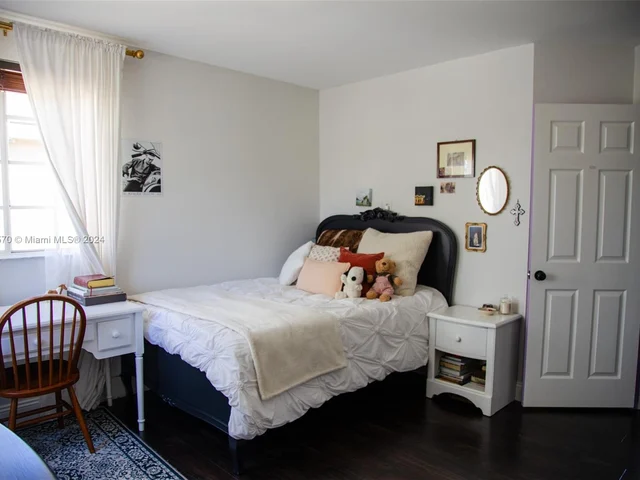 780 Verona Lake Dr # 780, Weston FL 33326