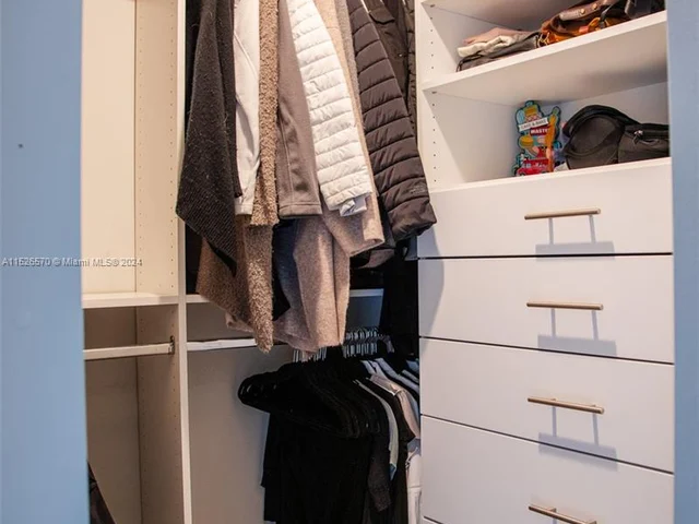 780 Verona Lake Dr # 780, Weston FL 33326