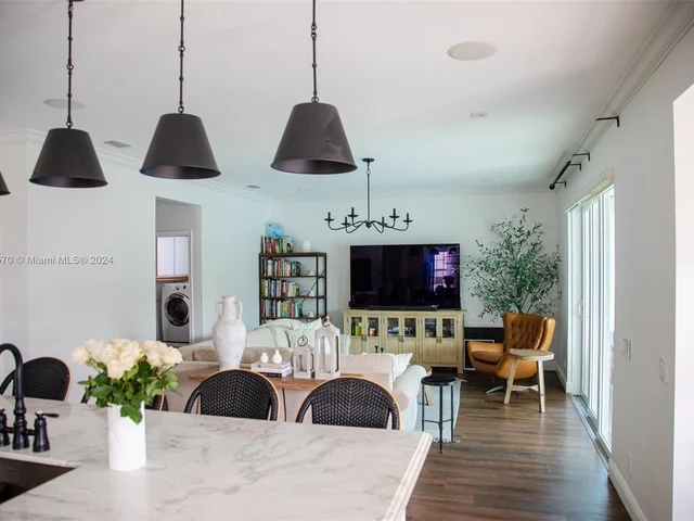 780 Verona Lake Dr # 780, Weston FL 33326