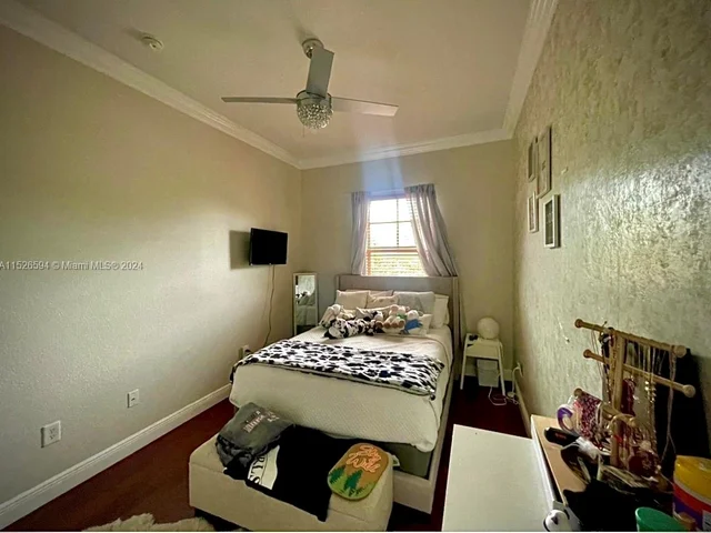 6054 NW 116th Dr, Coral Springs FL 33076