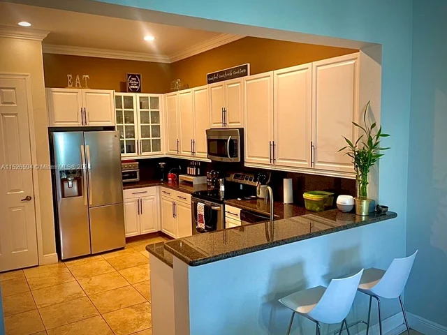 6054 NW 116th Dr, Coral Springs FL 33076