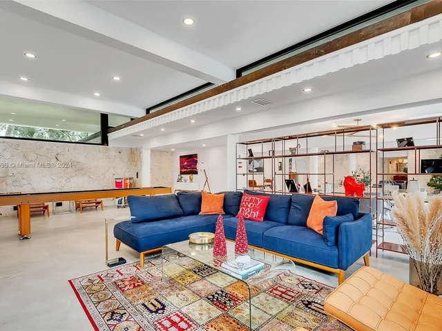 12101 Rock Garden Ln, Pinecrest FL 33156