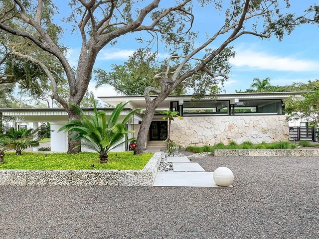 12101 Rock Garden Ln, Pinecrest FL 33156