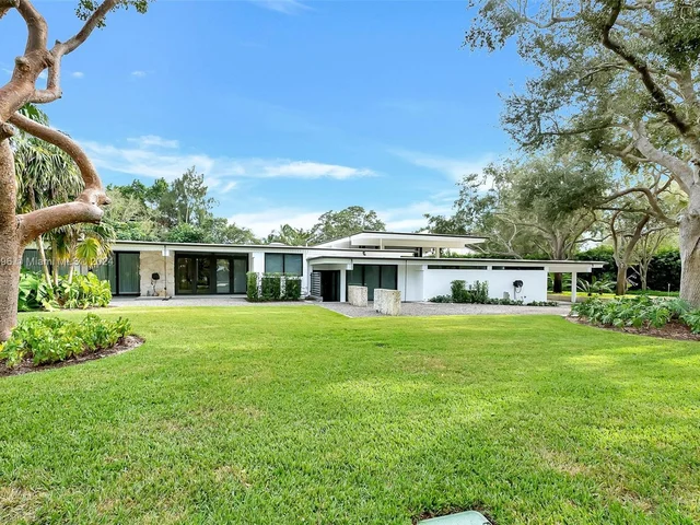 12101 Rock Garden Ln, Pinecrest FL 33156