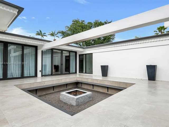 12101 Rock Garden Ln, Pinecrest FL 33156