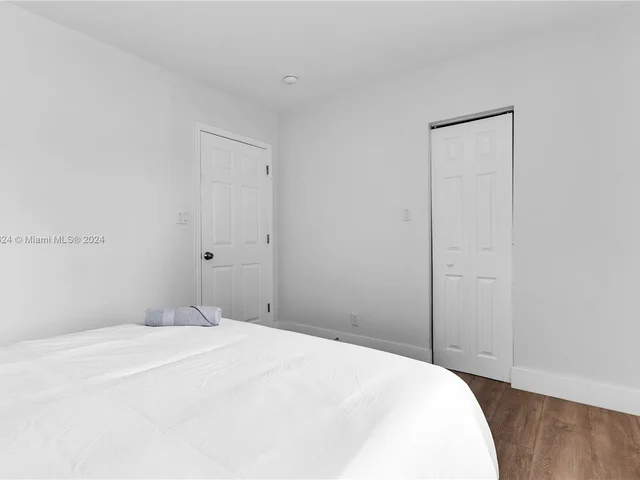 617 NW 30th Ct, Wilton Manors FL 33311