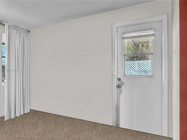 1227 N E St, Lake Worth FL 33460