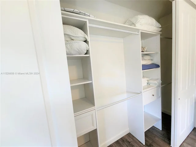 2881 NE 32nd St # 318, Fort Lauderdale FL 33306