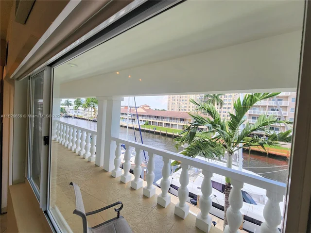 2881 NE 32nd St # 318, Fort Lauderdale FL 33306