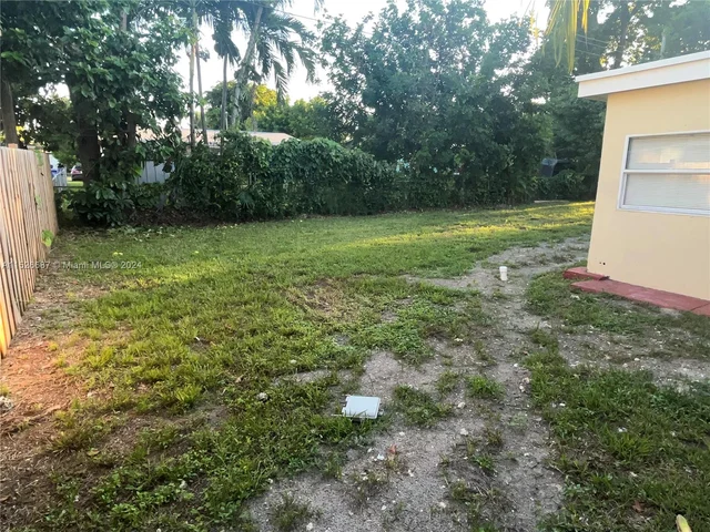 6420 Washington St, Hollywood FL 33023