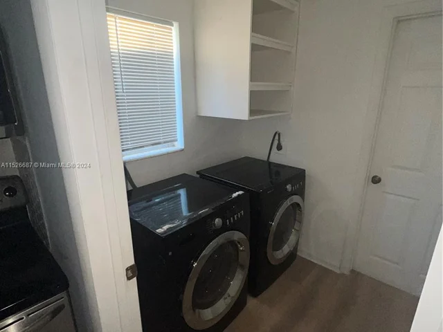 6420 Washington St, Hollywood FL 33023