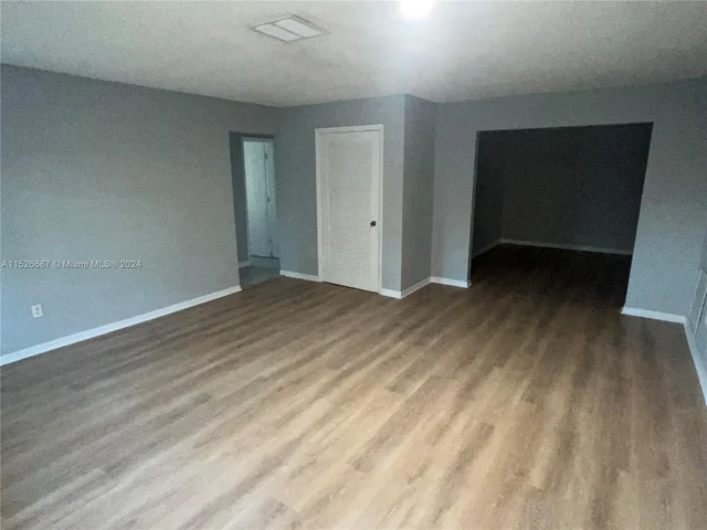 6420 Washington St, Hollywood FL 33023