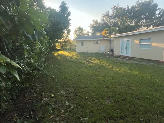 6420 Washington St, Hollywood FL 33023