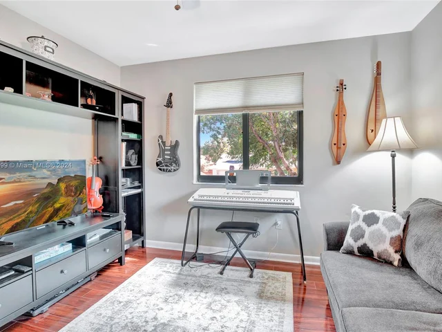 10300 SW 116th Ave, Miami FL 33176