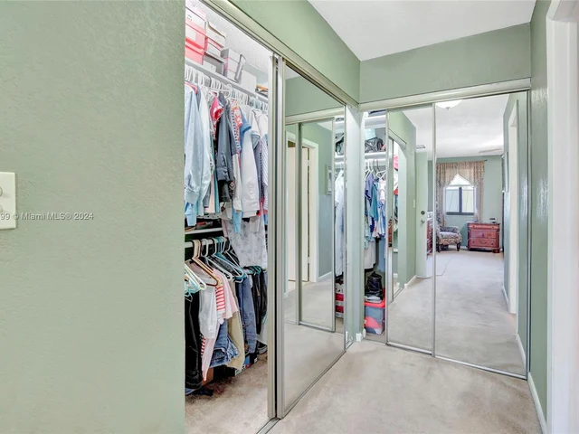 10300 SW 116th Ave, Miami FL 33176