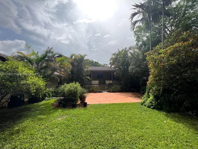 10300 SW 116th Ave, Miami FL 33176