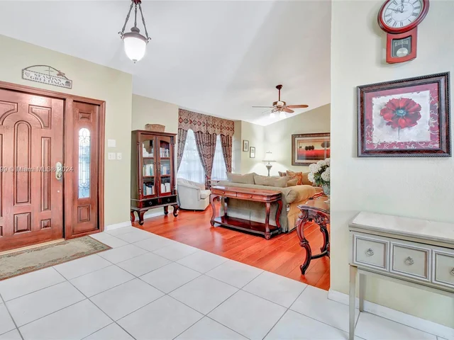 10300 SW 116th Ave, Miami FL 33176