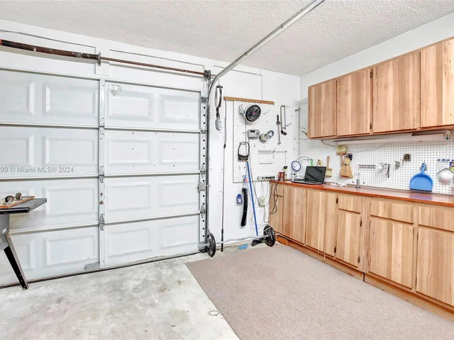 10300 SW 116th Ave, Miami FL 33176